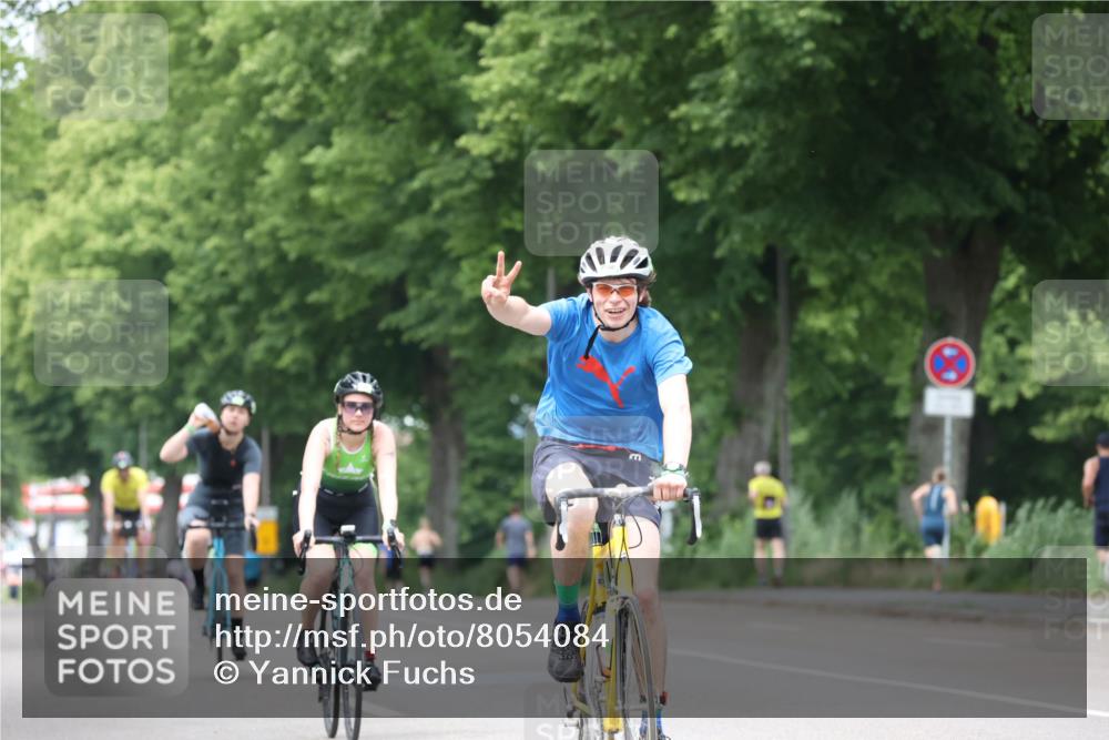 15.06.2025 - 7 Türme Triathlon Yannick Fuchs http://msf.ph/oto/8054084 15.06.2025 13:49:01 Radfahren  meine-sportfotos.de