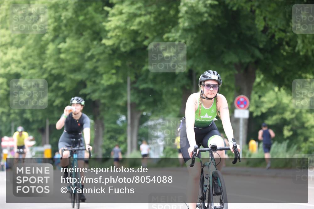 15.06.2025 - 7 Türme Triathlon Yannick Fuchs http://msf.ph/oto/8054088 15.06.2025 13:49:02 Radfahren  meine-sportfotos.de