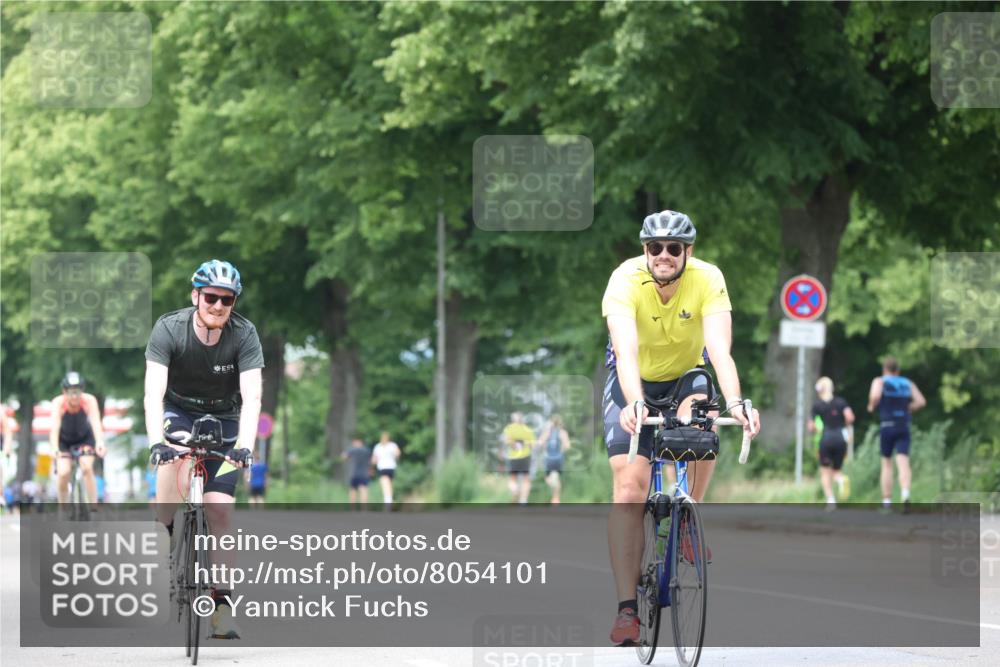 15.06.2025 - 7 Türme Triathlon Yannick Fuchs http://msf.ph/oto/8054101 15.06.2025 13:49:07 Radfahren  meine-sportfotos.de