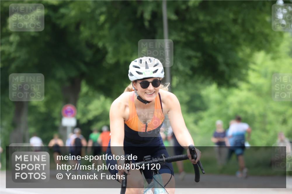 15.06.2025 - 7 Türme Triathlon Yannick Fuchs http://msf.ph/oto/8054120 15.06.2025 13:49:19 Radfahren  meine-sportfotos.de