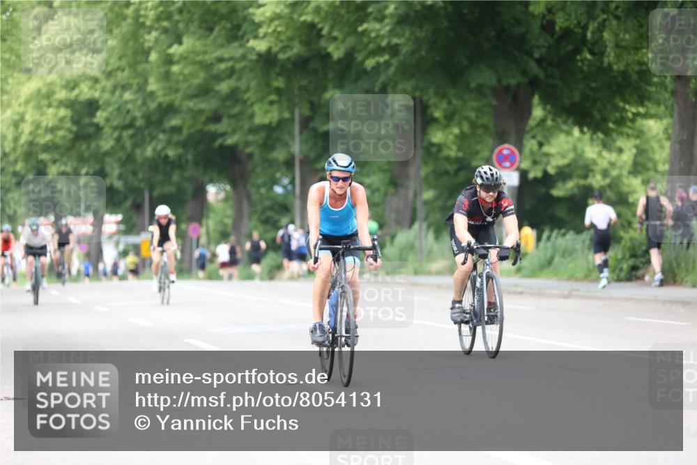 15.06.2025 - 7 Türme Triathlon Yannick Fuchs http://msf.ph/oto/8054131 15.06.2025 13:49:35 Radfahren  meine-sportfotos.de