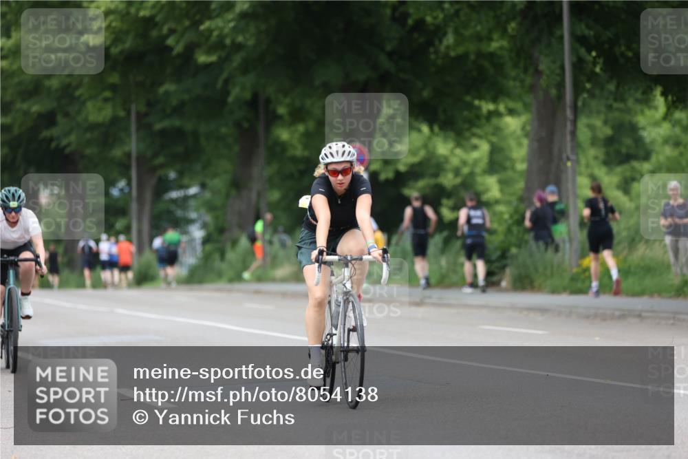 15.06.2025 - 7 Türme Triathlon Yannick Fuchs http://msf.ph/oto/8054138 15.06.2025 13:49:38 Radfahren  meine-sportfotos.de