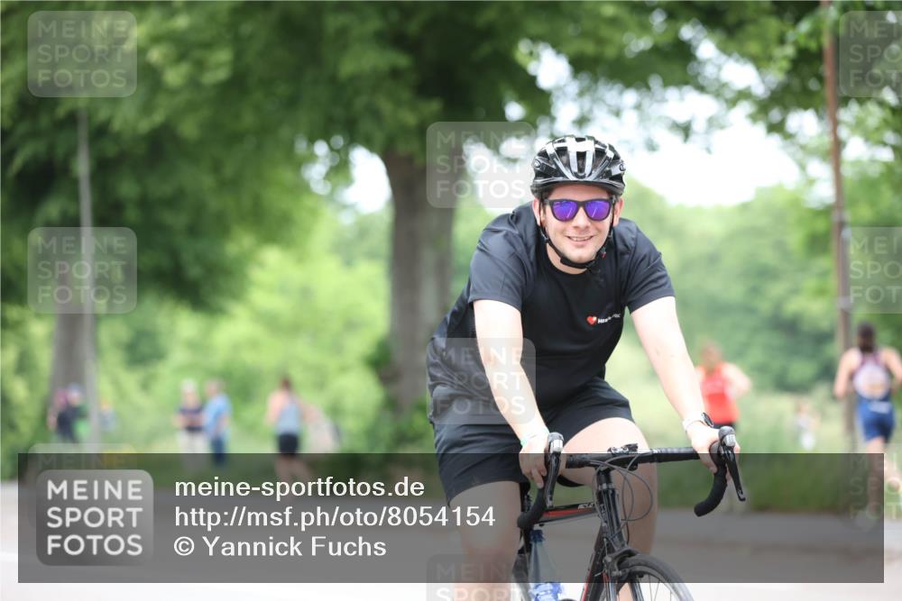 15.06.2025 - 7 Türme Triathlon Yannick Fuchs http://msf.ph/oto/8054154 15.06.2025 13:49:42 Radfahren  meine-sportfotos.de
