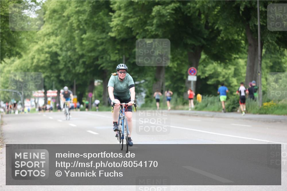 15.06.2025 - 7 Türme Triathlon Yannick Fuchs http://msf.ph/oto/8054170 15.06.2025 13:49:56 Radfahren  meine-sportfotos.de