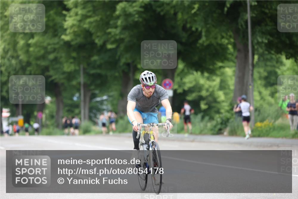 15.06.2025 - 7 Türme Triathlon Yannick Fuchs http://msf.ph/oto/8054178 15.06.2025 13:50:00 Radfahren  meine-sportfotos.de