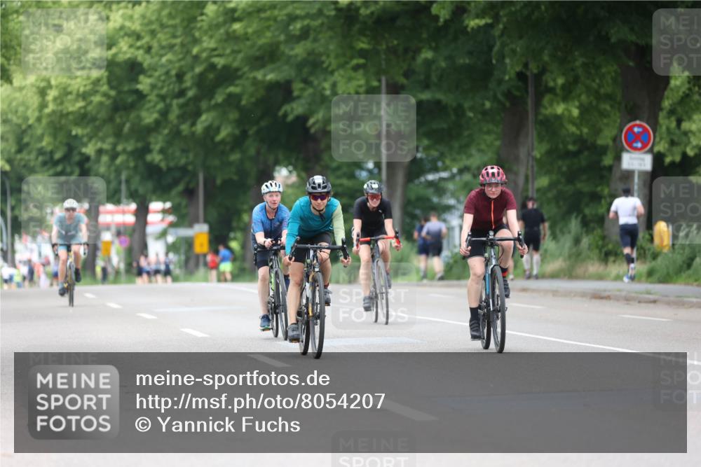 15.06.2025 - 7 Türme Triathlon Yannick Fuchs http://msf.ph/oto/8054207 15.06.2025 13:50:24 Radfahren  meine-sportfotos.de