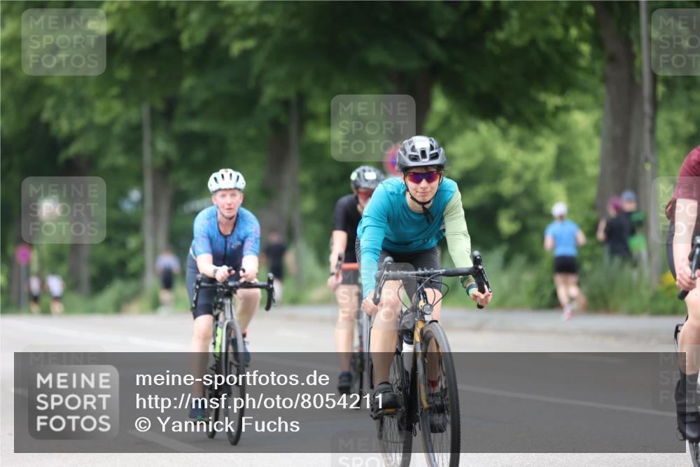 15.06.2025 - 7 Türme Triathlon Yannick Fuchs http://msf.ph/oto/8054211 15.06.2025 13:50:26 Radfahren  meine-sportfotos.de