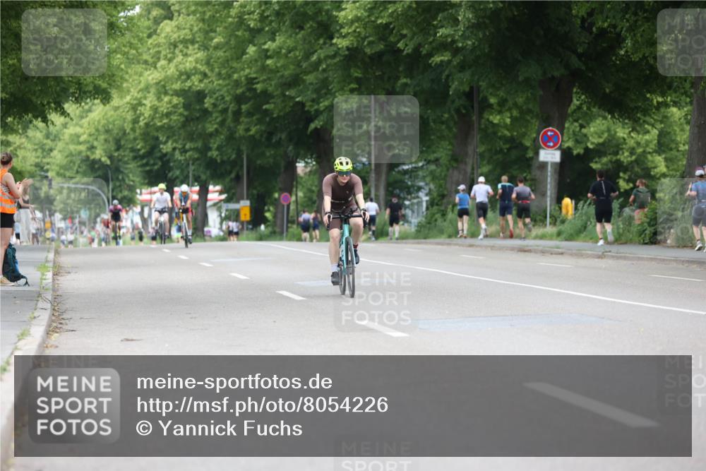 15.06.2025 - 7 Türme Triathlon Yannick Fuchs http://msf.ph/oto/8054226 15.06.2025 13:50:36 Radfahren  meine-sportfotos.de