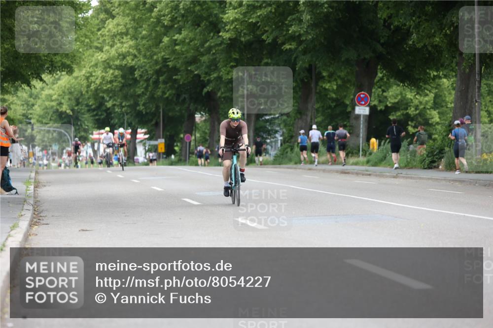 15.06.2025 - 7 Türme Triathlon Yannick Fuchs http://msf.ph/oto/8054227 15.06.2025 13:50:36 Radfahren  meine-sportfotos.de