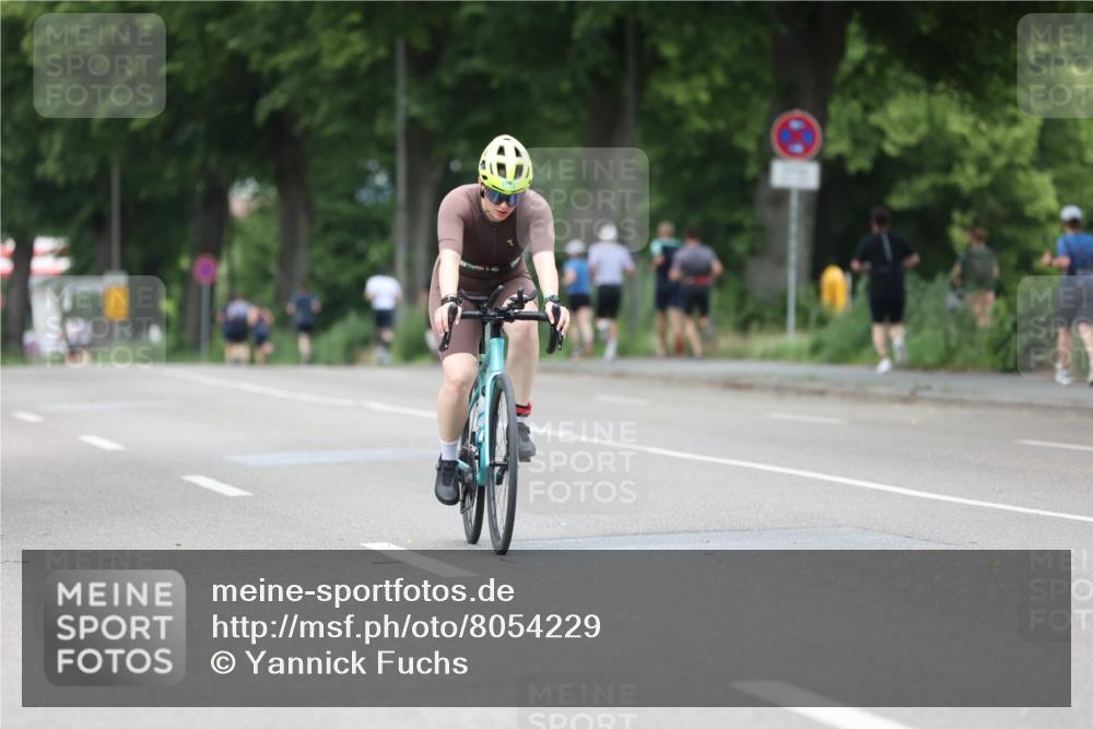 15.06.2025 - 7 Türme Triathlon Yannick Fuchs http://msf.ph/oto/8054229 15.06.2025 13:50:37 Radfahren  meine-sportfotos.de
