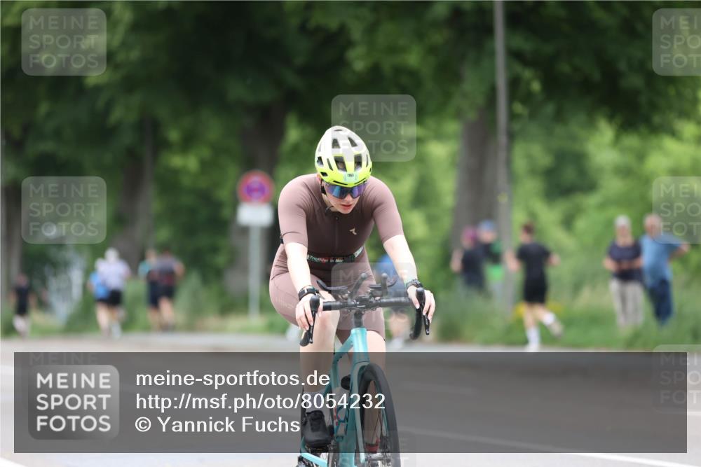 15.06.2025 - 7 Türme Triathlon Yannick Fuchs http://msf.ph/oto/8054232 15.06.2025 13:50:38 Radfahren  meine-sportfotos.de