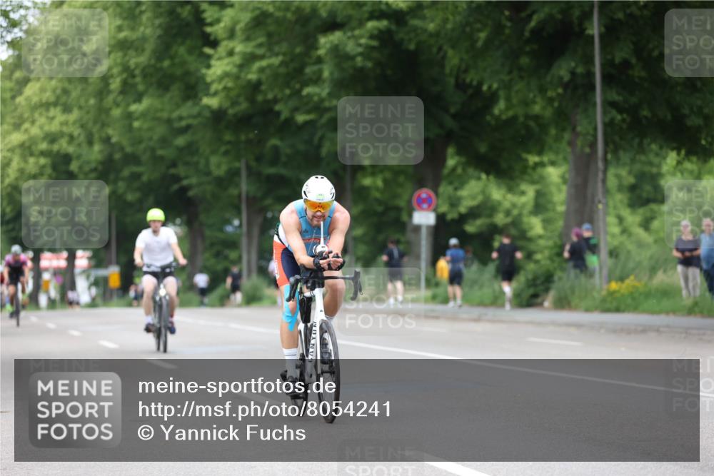 15.06.2025 - 7 Türme Triathlon Yannick Fuchs http://msf.ph/oto/8054241 15.06.2025 13:50:41 Radfahren  meine-sportfotos.de