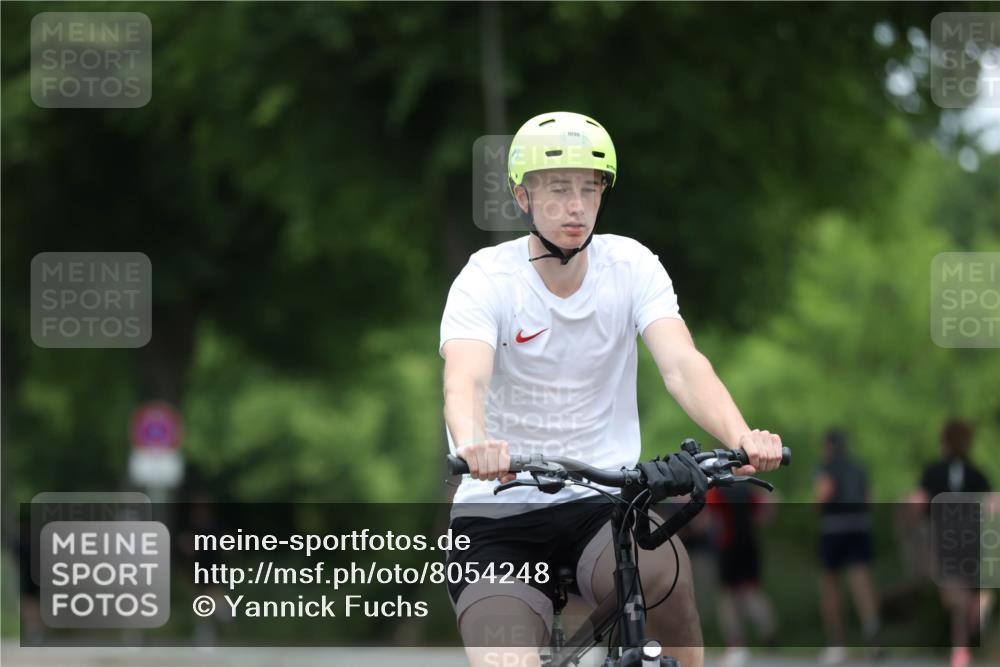 15.06.2025 - 7 Türme Triathlon Yannick Fuchs http://msf.ph/oto/8054248 15.06.2025 13:50:44 Radfahren 1096 meine-sportfotos.de