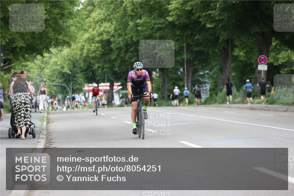 15.06.2025 - 7 Türme Triathlon Yannick Fuchs http://msf.ph/oto/8054251 15.06.2025 13:50:45 Radfahren  meine-sportfotos.de