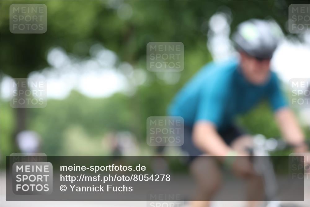 15.06.2025 - 7 Türme Triathlon Yannick Fuchs http://msf.ph/oto/8054278 15.06.2025 13:50:55 Radfahren  meine-sportfotos.de