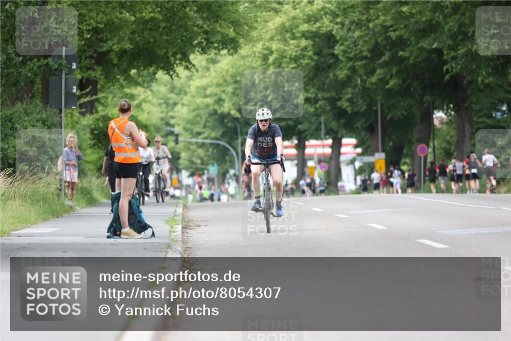 15.06.2025 - 7 Türme Triathlon Yannick Fuchs http://msf.ph/oto/8054307 15.06.2025 13:51:39 Radfahren  meine-sportfotos.de