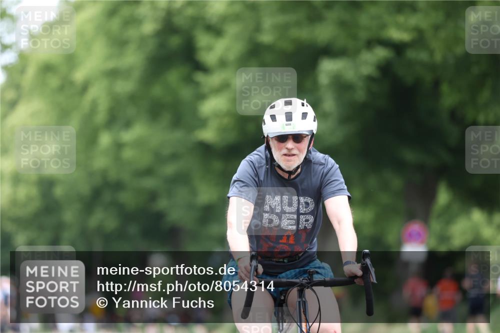 15.06.2025 - 7 Türme Triathlon Yannick Fuchs http://msf.ph/oto/8054314 15.06.2025 13:51:42 Radfahren 1008 meine-sportfotos.de