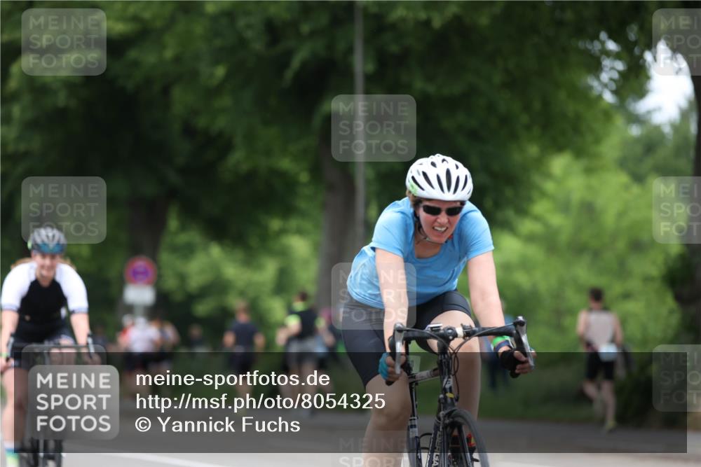 15.06.2025 - 7 Türme Triathlon Yannick Fuchs http://msf.ph/oto/8054325 15.06.2025 13:51:49 Radfahren  meine-sportfotos.de