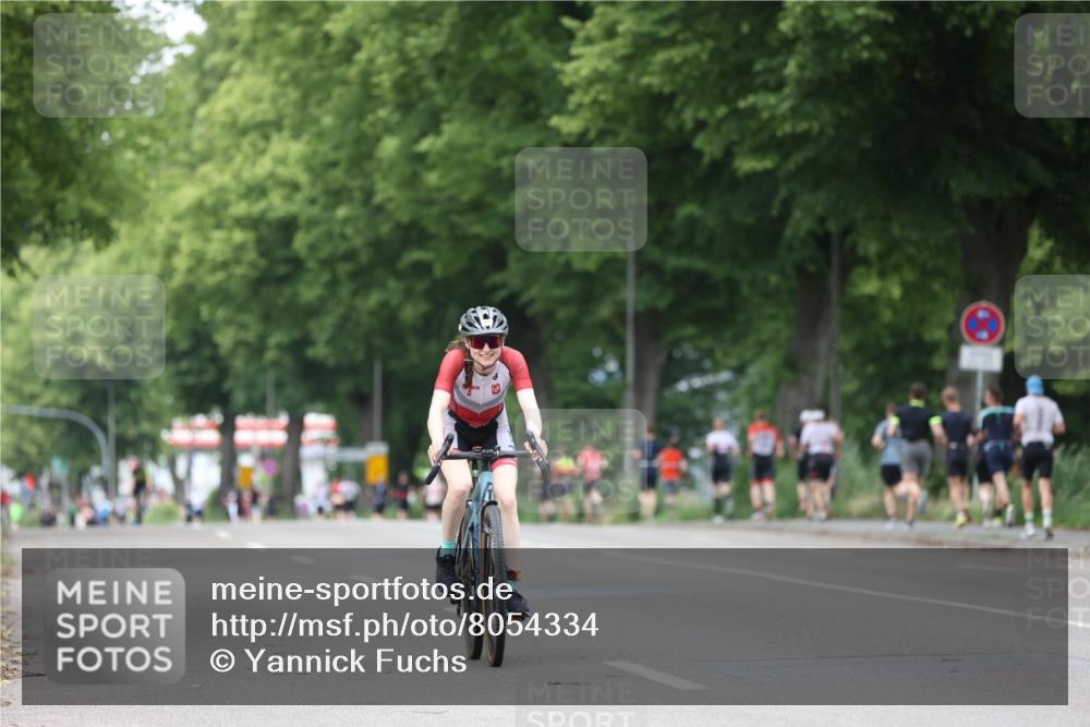 15.06.2025 - 7 Türme Triathlon Yannick Fuchs http://msf.ph/oto/8054334 15.06.2025 13:51:54 Radfahren  meine-sportfotos.de