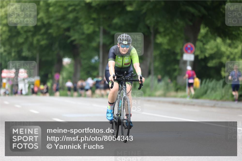 15.06.2025 - 7 Türme Triathlon Yannick Fuchs http://msf.ph/oto/8054343 15.06.2025 13:52:06 Radfahren 418 meine-sportfotos.de