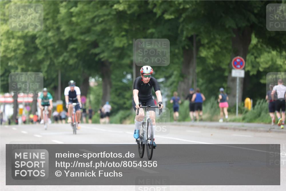 15.06.2025 - 7 Türme Triathlon Yannick Fuchs http://msf.ph/oto/8054356 15.06.2025 13:52:16 Radfahren  meine-sportfotos.de