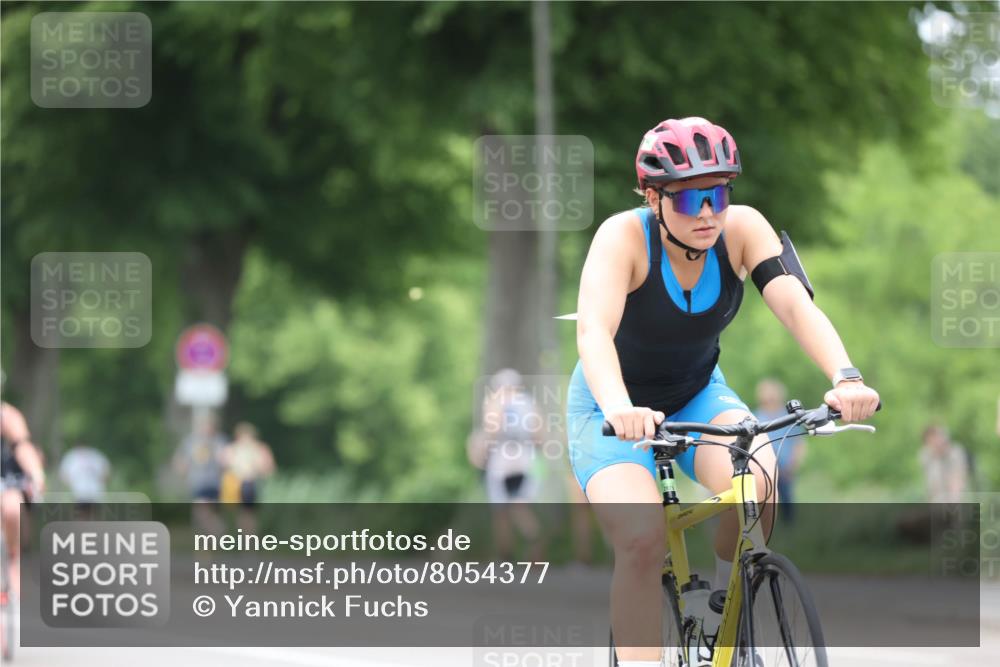 15.06.2025 - 7 Türme Triathlon Yannick Fuchs http://msf.ph/oto/8054377 15.06.2025 13:52:27 Radfahren  meine-sportfotos.de