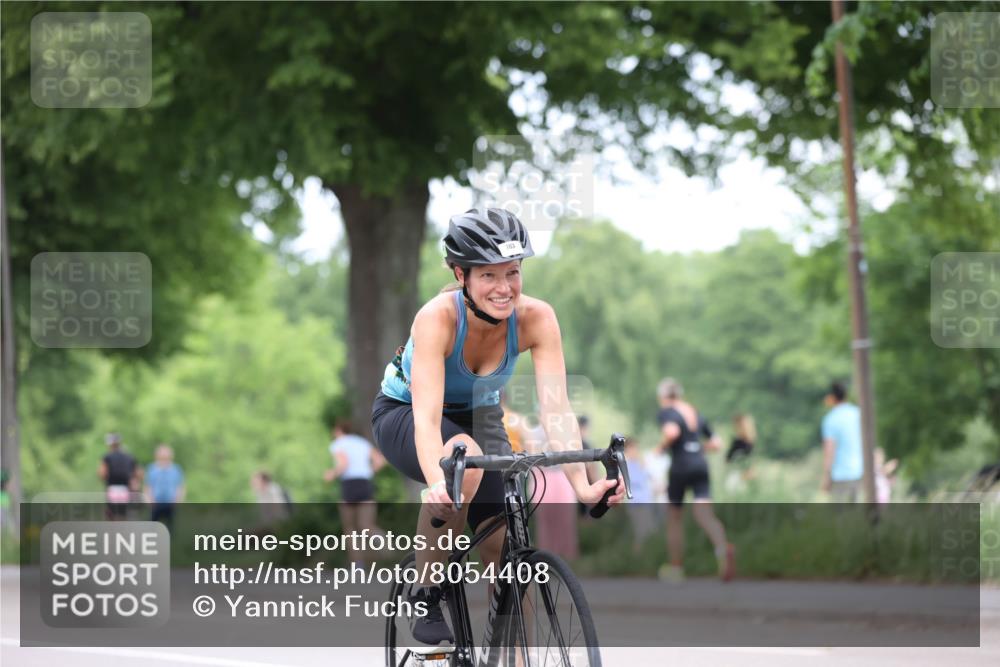 15.06.2025 - 7 Türme Triathlon Yannick Fuchs http://msf.ph/oto/8054408 15.06.2025 13:52:42 Radfahren  meine-sportfotos.de