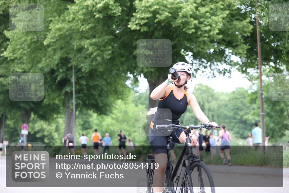 15.06.2025 - 7 Türme Triathlon Yannick Fuchs http://msf.ph/oto/8054419 15.06.2025 13:52:46 Radfahren  meine-sportfotos.de
