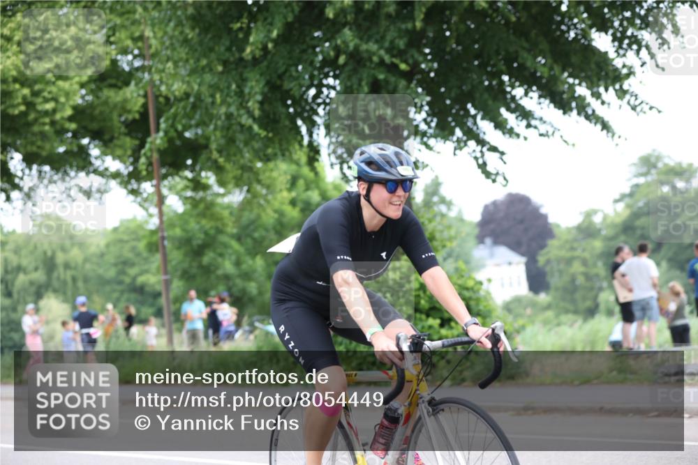 15.06.2025 - 7 Türme Triathlon Yannick Fuchs http://msf.ph/oto/8054449 15.06.2025 13:53:05 Radfahren 8, 399 meine-sportfotos.de