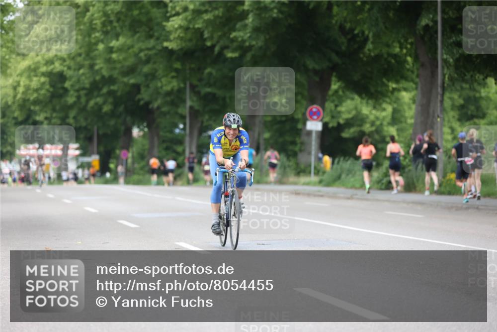 15.06.2025 - 7 Türme Triathlon Yannick Fuchs http://msf.ph/oto/8054455 15.06.2025 13:53:10 Radfahren  meine-sportfotos.de
