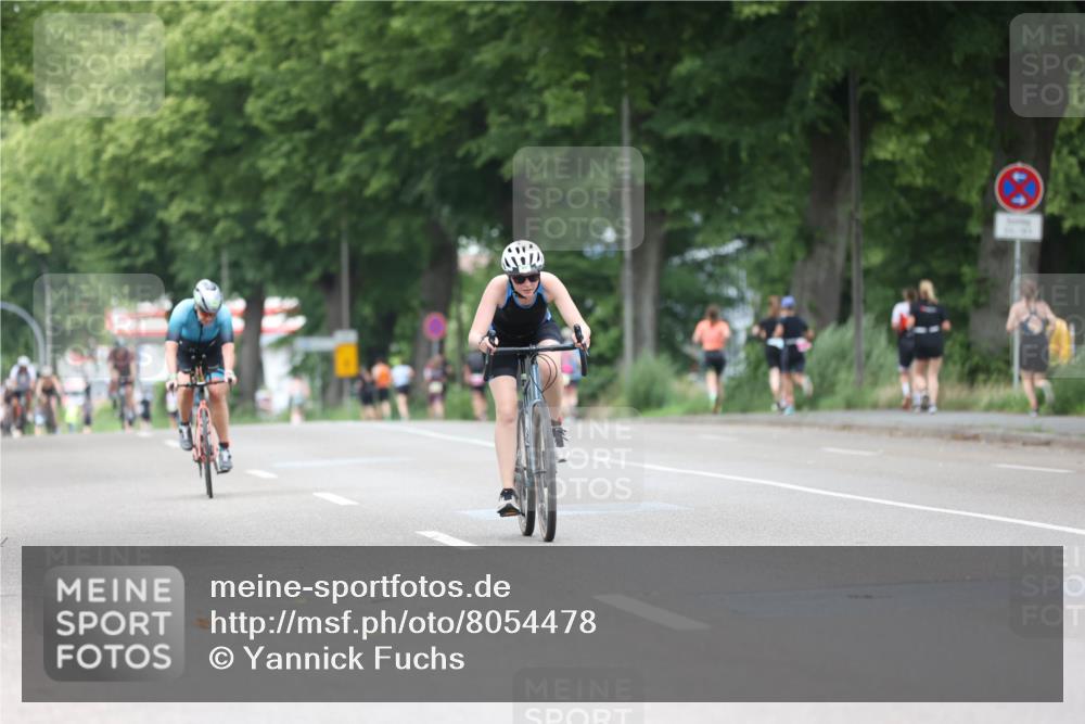 15.06.2025 - 7 Türme Triathlon Yannick Fuchs http://msf.ph/oto/8054478 15.06.2025 13:53:21 Radfahren  meine-sportfotos.de