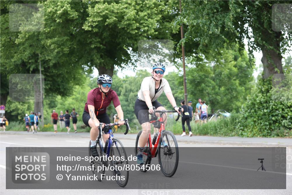 15.06.2025 - 7 Türme Triathlon Yannick Fuchs http://msf.ph/oto/8054506 15.06.2025 13:53:31 Radfahren  meine-sportfotos.de