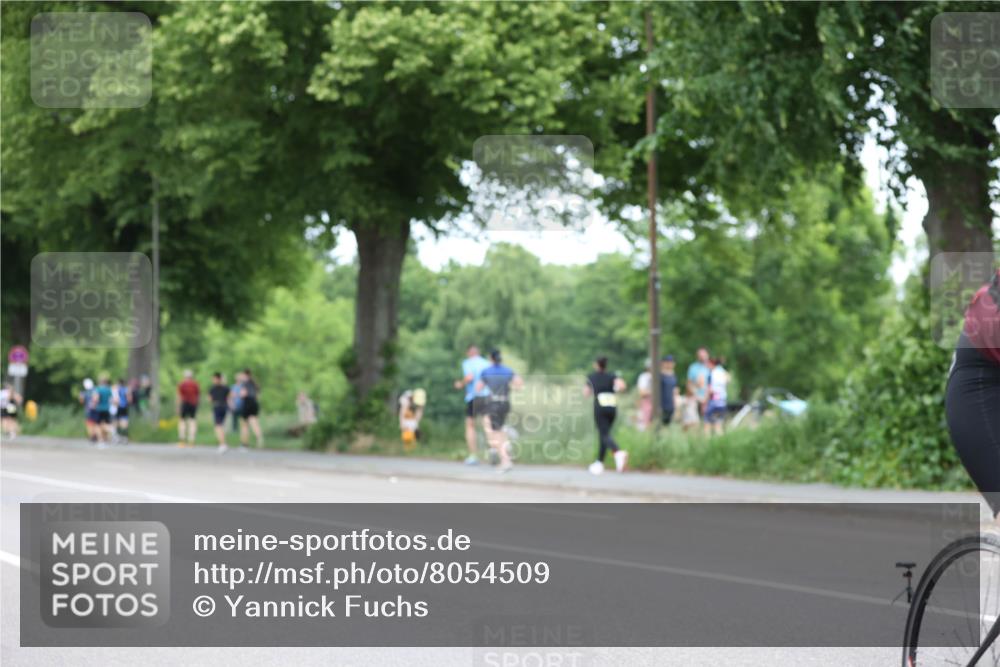 15.06.2025 - 7 Türme Triathlon Yannick Fuchs http://msf.ph/oto/8054509 15.06.2025 13:53:31 Radfahren  meine-sportfotos.de