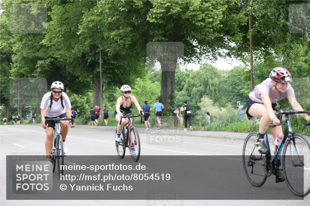 15.06.2025 - 7 Türme Triathlon Yannick Fuchs http://msf.ph/oto/8054519 15.06.2025 13:53:34 Radfahren  meine-sportfotos.de