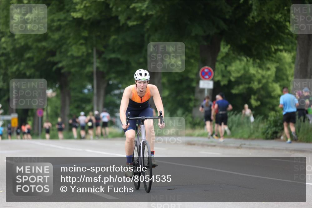 15.06.2025 - 7 Türme Triathlon Yannick Fuchs http://msf.ph/oto/8054535 15.06.2025 13:53:42 Radfahren  meine-sportfotos.de