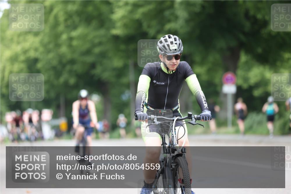 15.06.2025 - 7 Türme Triathlon Yannick Fuchs http://msf.ph/oto/8054559 15.06.2025 13:54:14 Radfahren 1173 meine-sportfotos.de