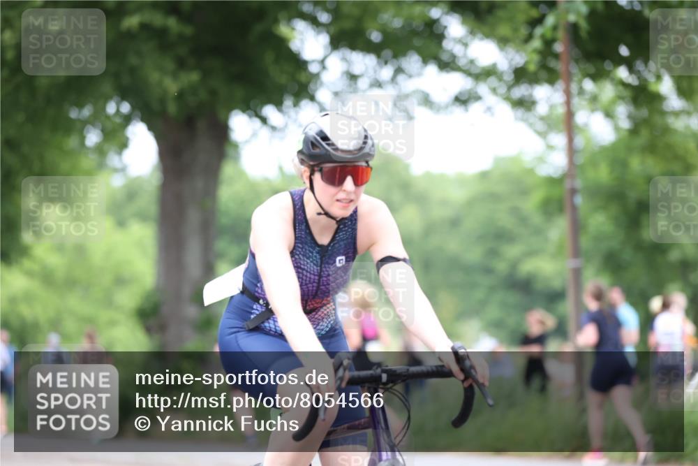 15.06.2025 - 7 Türme Triathlon Yannick Fuchs http://msf.ph/oto/8054566 15.06.2025 13:54:17 Radfahren  meine-sportfotos.de