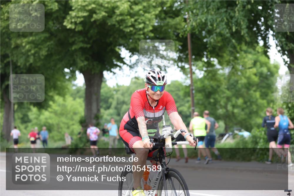 15.06.2025 - 7 Türme Triathlon Yannick Fuchs http://msf.ph/oto/8054589 15.06.2025 13:54:34 Radfahren  meine-sportfotos.de