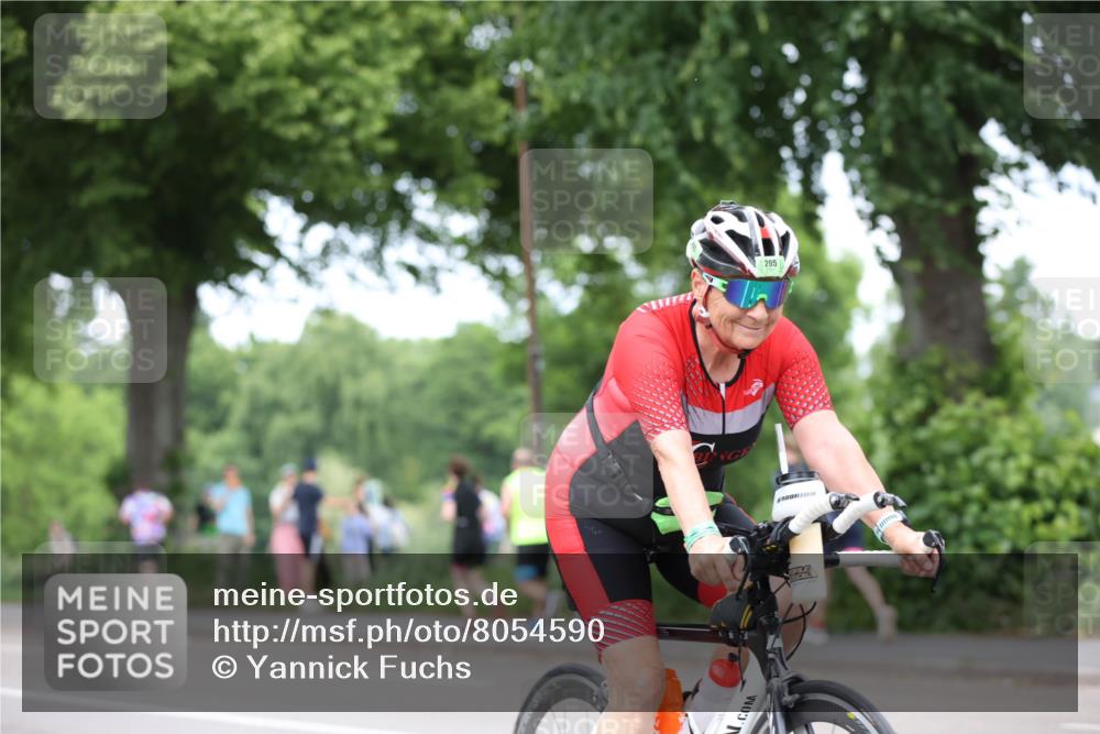 15.06.2025 - 7 Türme Triathlon Yannick Fuchs http://msf.ph/oto/8054590 15.06.2025 13:54:34 Radfahren 205 meine-sportfotos.de