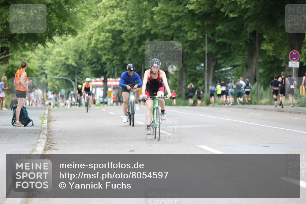 15.06.2025 - 7 Türme Triathlon Yannick Fuchs http://msf.ph/oto/8054597 15.06.2025 13:55:03 Radfahren  meine-sportfotos.de