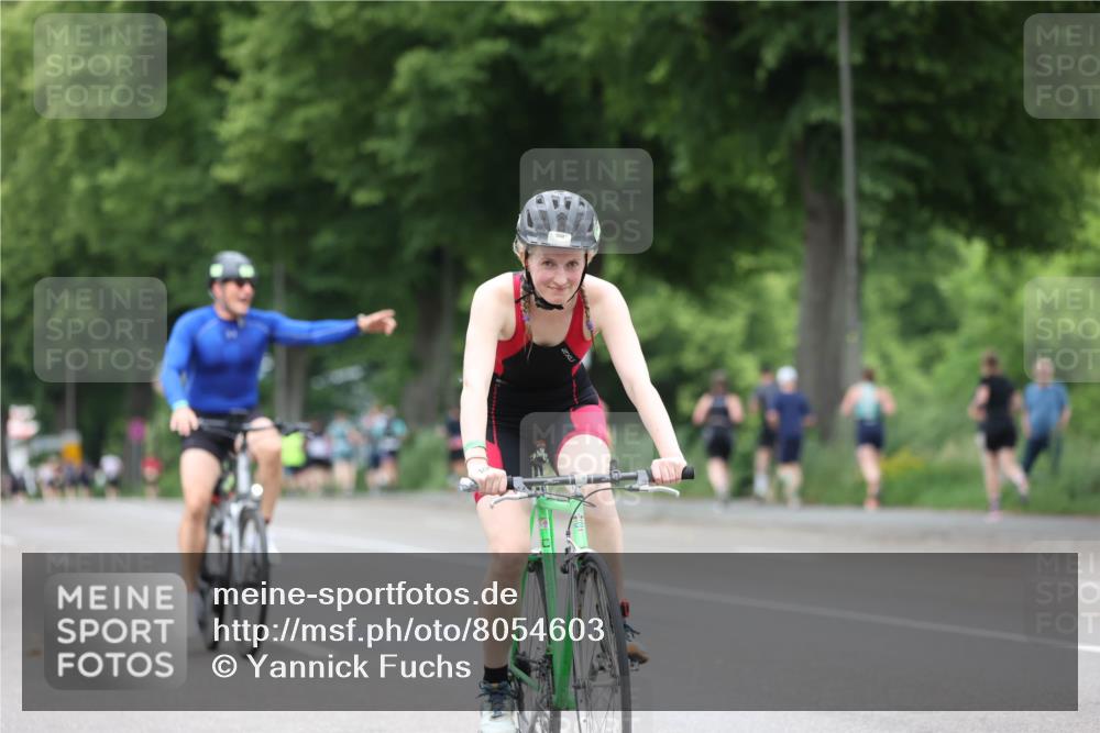 15.06.2025 - 7 Türme Triathlon Yannick Fuchs http://msf.ph/oto/8054603 15.06.2025 13:55:05 Radfahren 2 meine-sportfotos.de