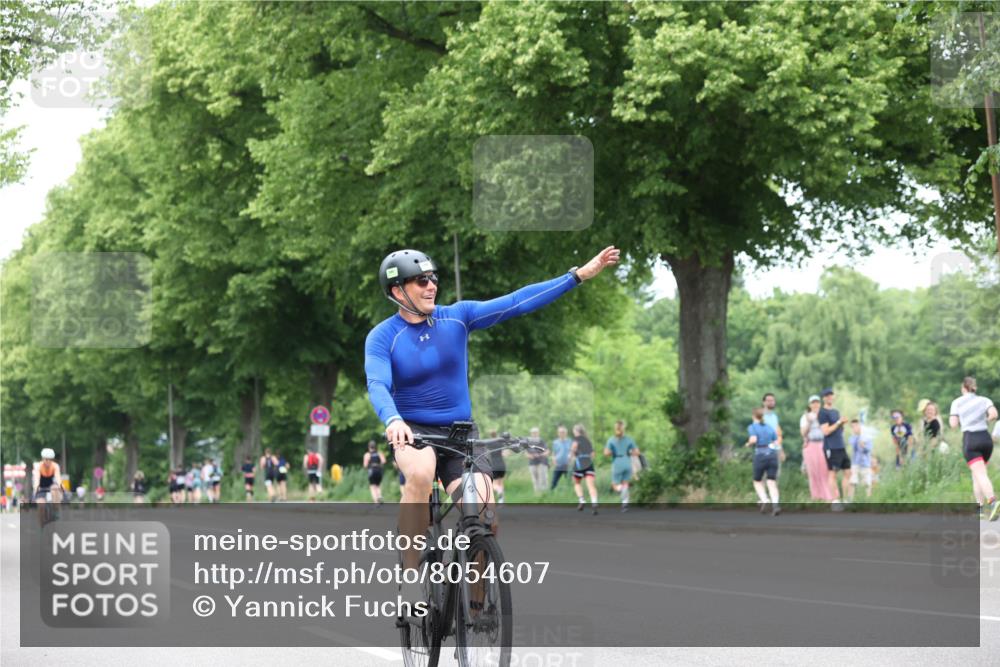 15.06.2025 - 7 Türme Triathlon Yannick Fuchs http://msf.ph/oto/8054607 15.06.2025 13:55:06 Radfahren  meine-sportfotos.de