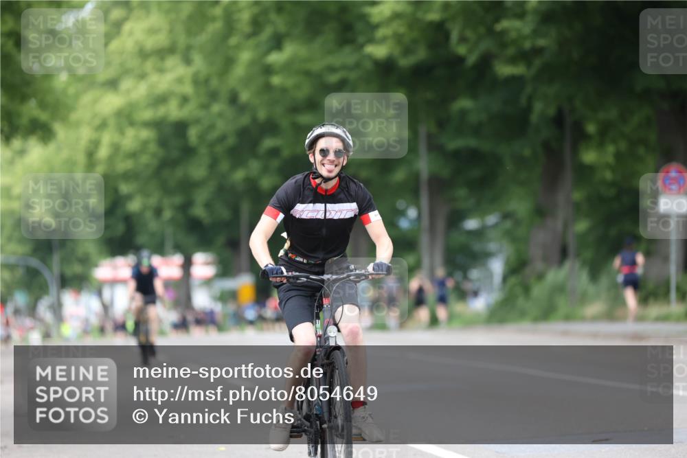 15.06.2025 - 7 Türme Triathlon Yannick Fuchs http://msf.ph/oto/8054649 15.06.2025 13:55:49 Radfahren  meine-sportfotos.de