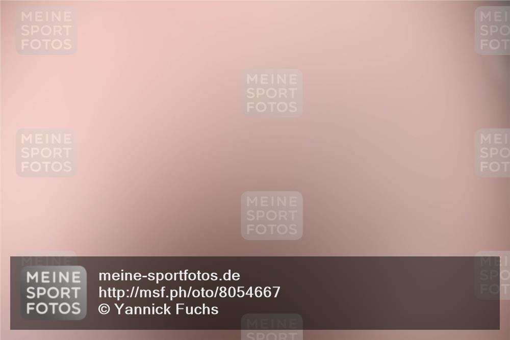 15.06.2025 - 7 Türme Triathlon Yannick Fuchs http://msf.ph/oto/8054667 15.06.2025 13:56:09 Radfahren  meine-sportfotos.de