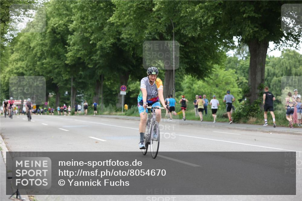 15.06.2025 - 7 Türme Triathlon Yannick Fuchs http://msf.ph/oto/8054670 15.06.2025 13:56:33 Radfahren  meine-sportfotos.de