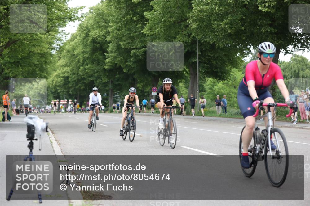 15.06.2025 - 7 Türme Triathlon Yannick Fuchs http://msf.ph/oto/8054674 15.06.2025 13:56:39 Radfahren  meine-sportfotos.de