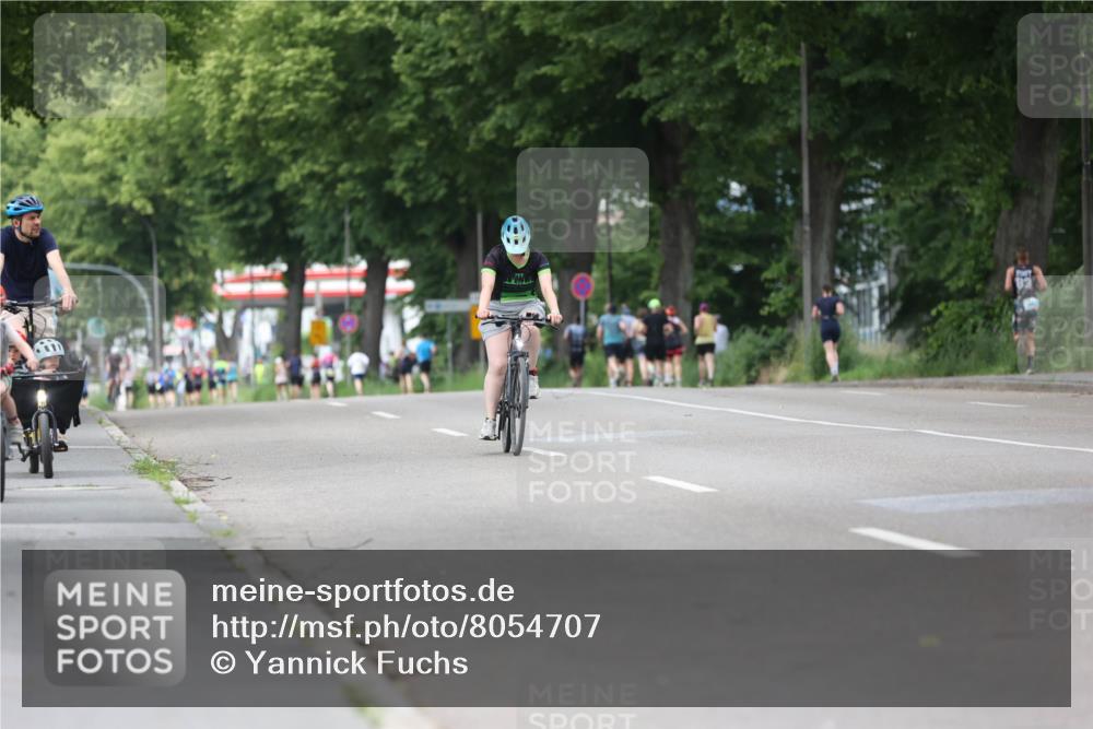 15.06.2025 - 7 Türme Triathlon Yannick Fuchs http://msf.ph/oto/8054707 15.06.2025 13:57:04 Radfahren  meine-sportfotos.de