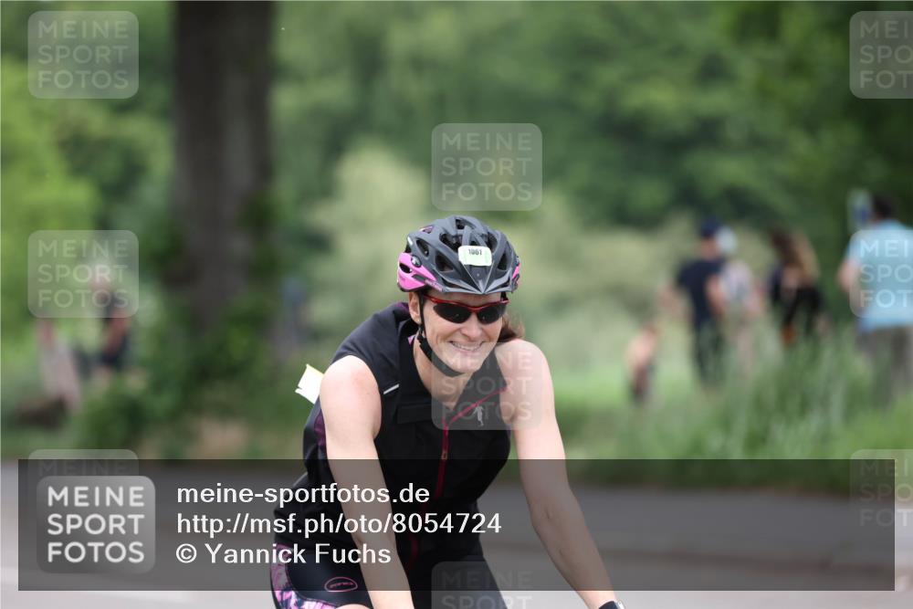 15.06.2025 - 7 Türme Triathlon Yannick Fuchs http://msf.ph/oto/8054724 15.06.2025 13:57:59 Radfahren 1061 meine-sportfotos.de