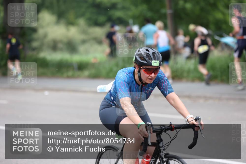 15.06.2025 - 7 Türme Triathlon Yannick Fuchs http://msf.ph/oto/8054734 15.06.2025 13:58:03 Radfahren 444 meine-sportfotos.de