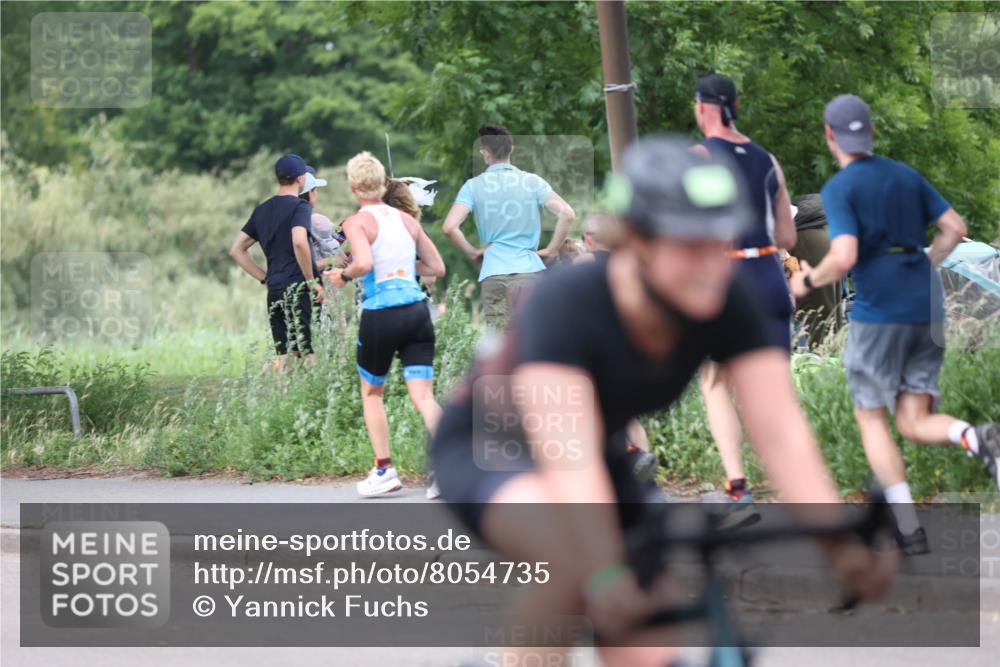 15.06.2025 - 7 Türme Triathlon Yannick Fuchs http://msf.ph/oto/8054735 15.06.2025 13:58:04 Radfahren  meine-sportfotos.de